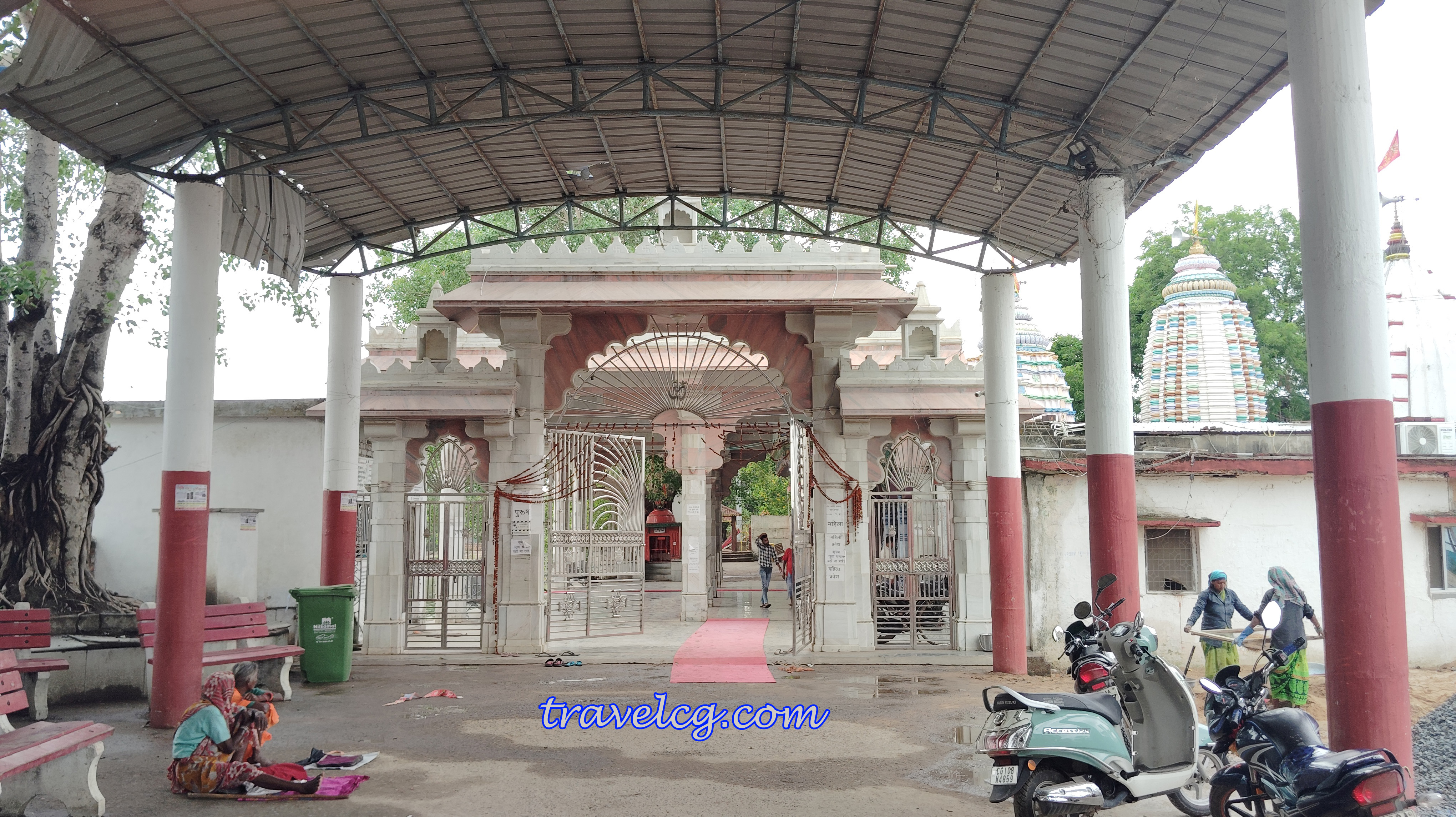 Maa didineshwari mandir malhar